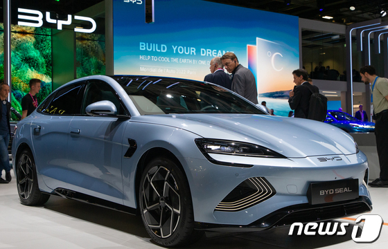 BYD\'s new EV sedan SEAL. 2022.10.18 / News1