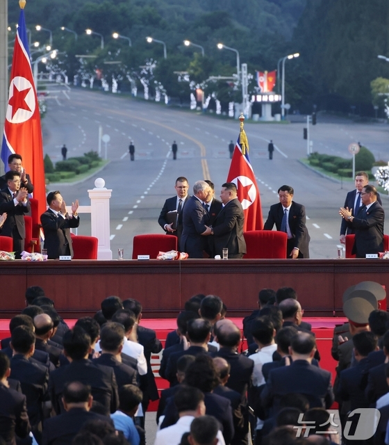 On August 15, the North Korean Workers\' Party newspaper Rodong Sinmun reported that a celebration was held at the Arch of Triumph Square in Pyongyang the previous day to mark the 80th anniversary of the Liberation of the Fatherland. Kim Jong-un, General Secretary of the Workers\' Party, and Vyacheslav Volodin, Chairman of the Russian State Duma, also attended the event / Rodong Sinmun