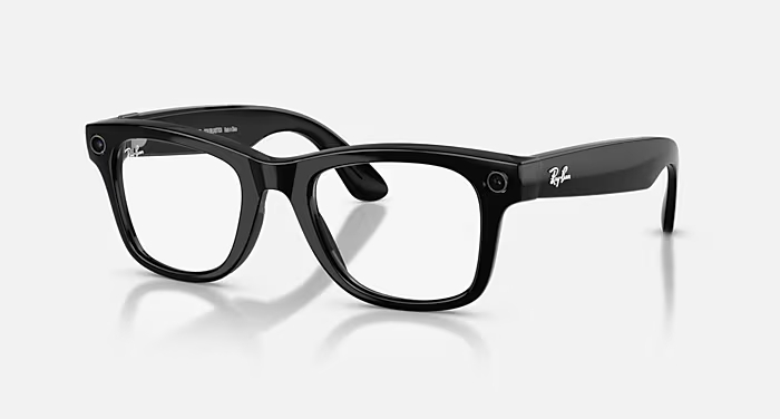 引用：Ray-Ban