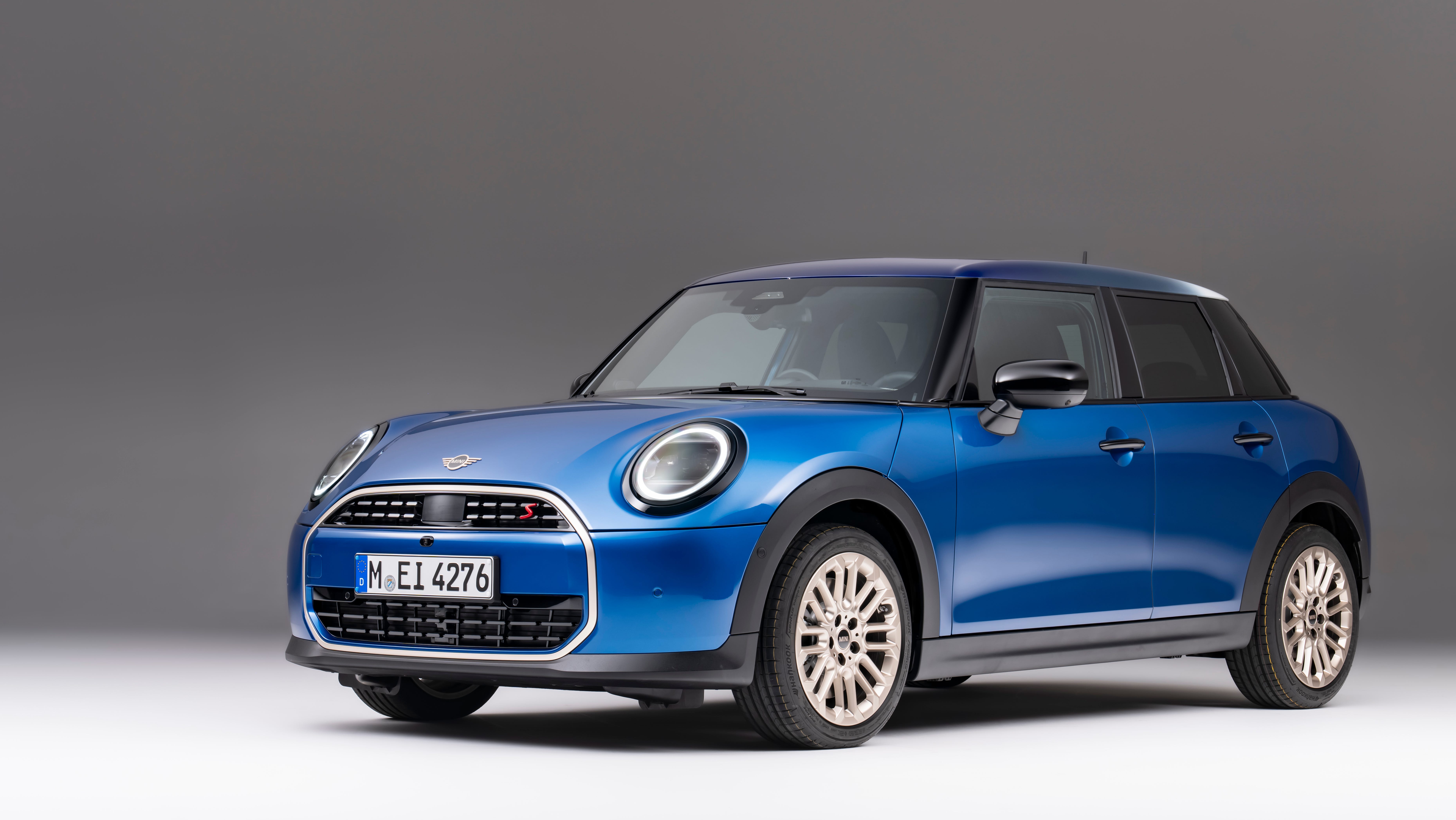 The 2.8-Inch Fix: How MINI Quietly Turned Its Most Annoying Problem ...