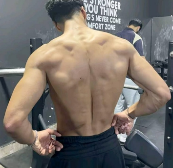 引用：FunctionalBodybuilding
