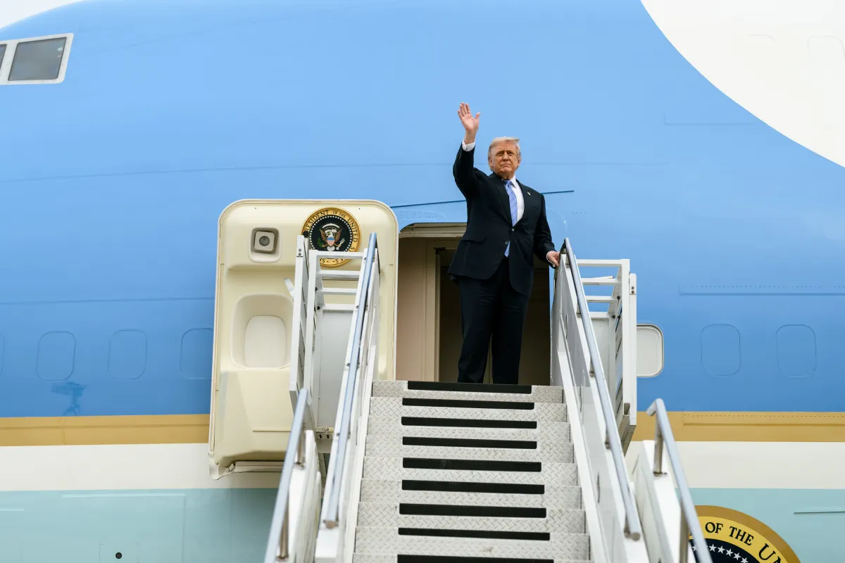 引用：The White House