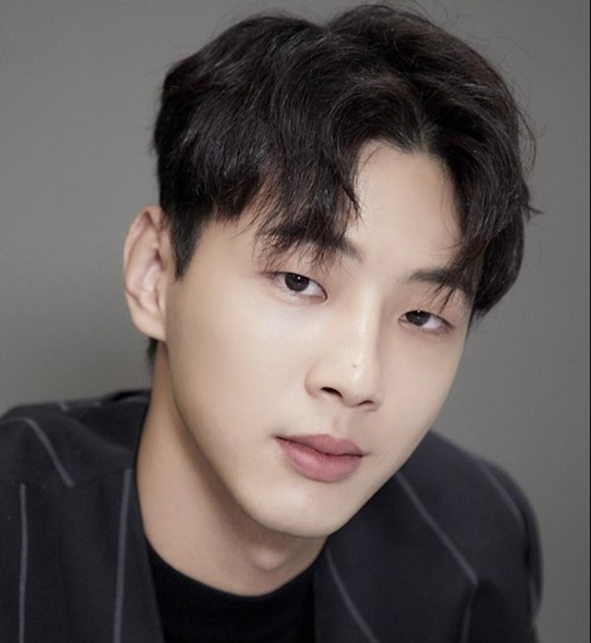 引用：KEYEAST