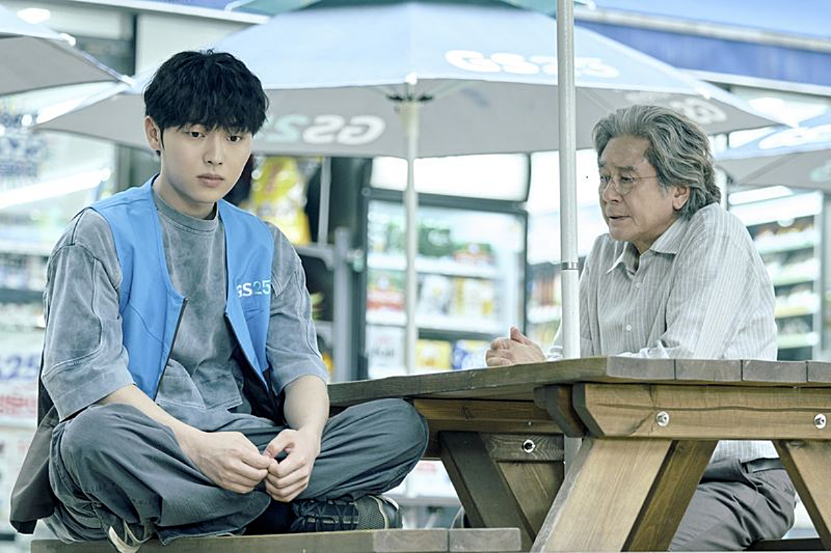 引用：Netflixドラマ『最後列からの声』