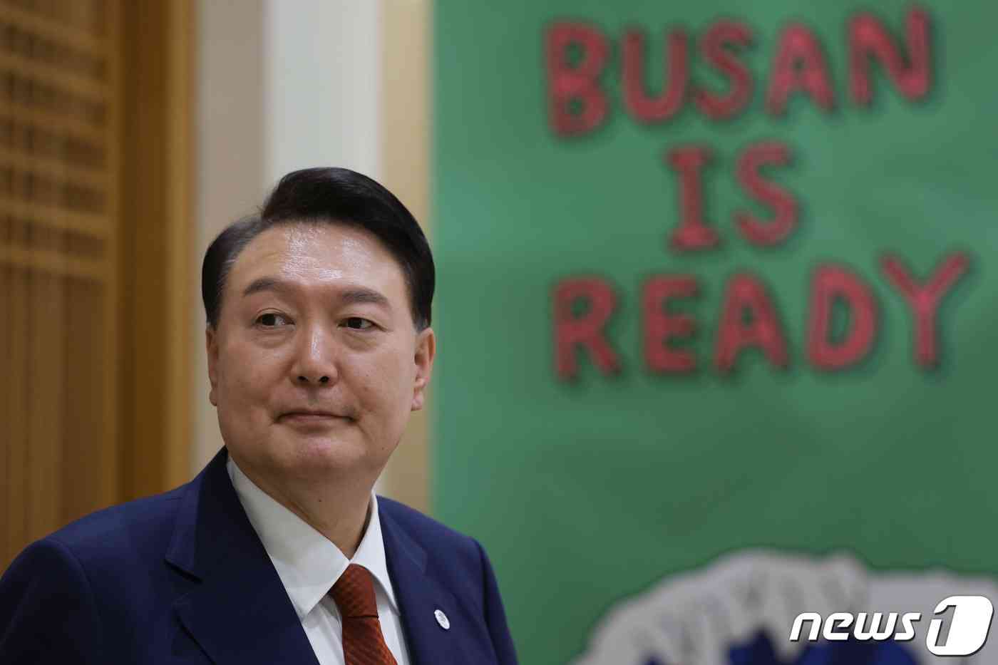 윤석열 대통령이 지난 9월21일 오후(현지시간) 미국 뉴욕 시내에서 오흐나 후렐수흐 몽골 대통령과 정상회담을 하고 있다. (대통령실 제공) 2023.9.22/뉴스1 © News1 안은나 기자