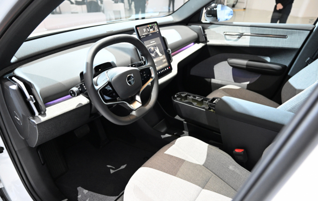 [포토뉴스]볼보, 소형 전기 SUV EX30 공개…가격 4945만 원부터