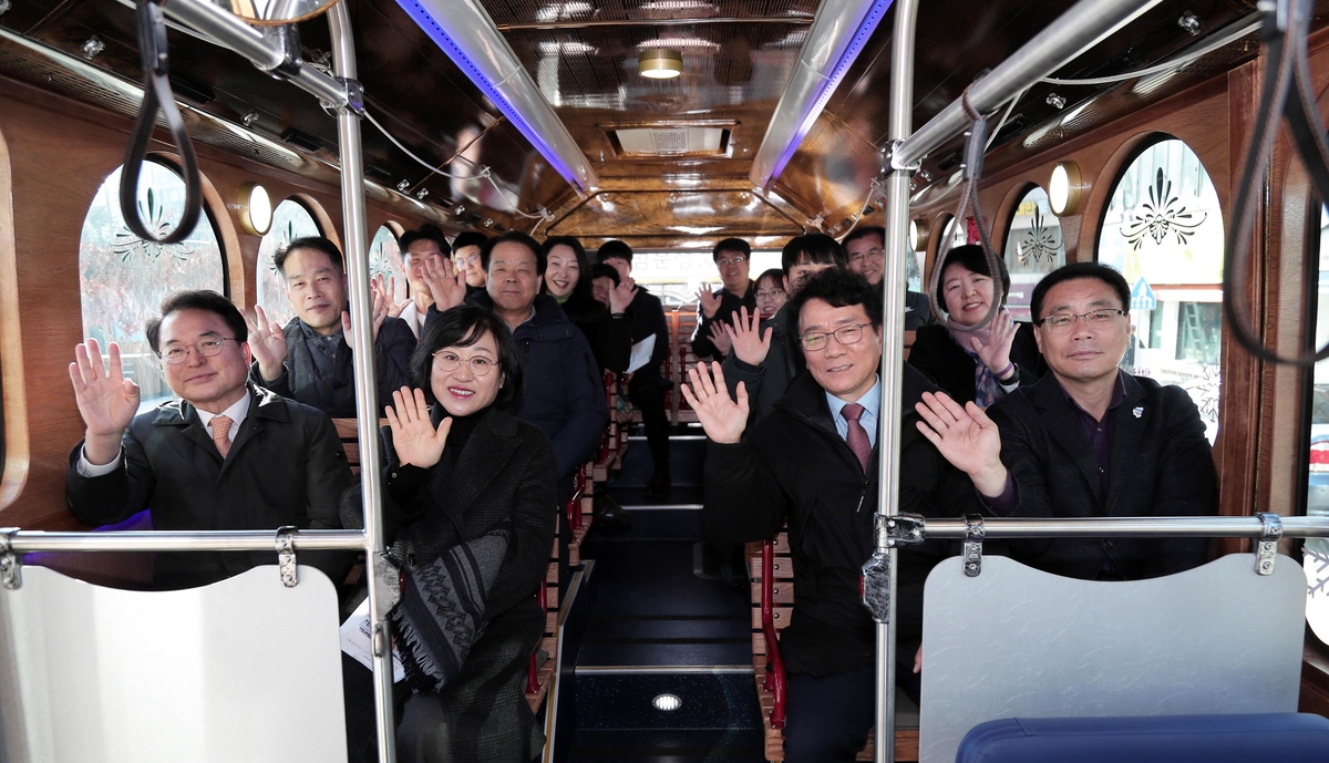 춘천 트롤리버스 시승행사