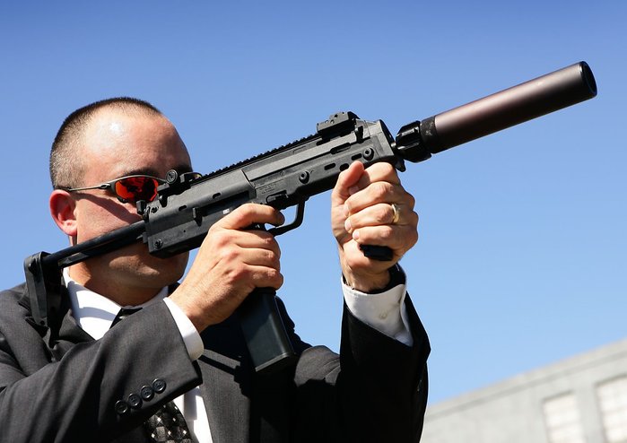 MP7 PDW는 짧은 크기로 경호용으로 은닉도 가능하다. <출처: HK USA>