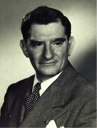 에드가 슈미드 (Edgar Schmued) <출처 : San Diego Air and Space Museuem>