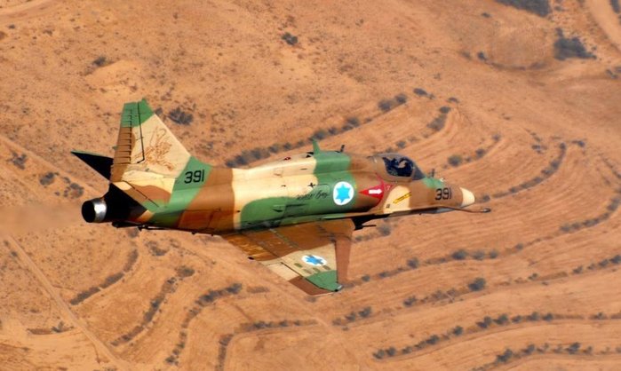 A-4, F-4, 크피르 등을 교체하기 위하여 이스라엘은 독자개발 전투기 사업을 시작했다. <출처: idf-airforce.blogspot.com>