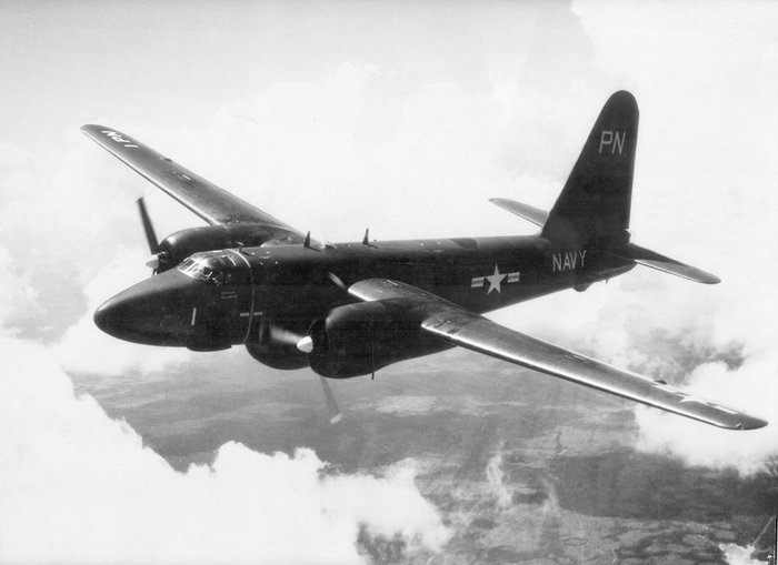 조기경보기 형상인 P2V-3W <출처: US Navy>