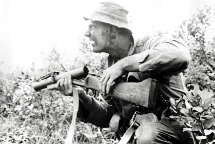 M79는 지근거리에서는 교전이 불가능 경우도 있었고, 단발의 한계까지 겹쳐 대안이 필요했다. <출처: Public Domain>