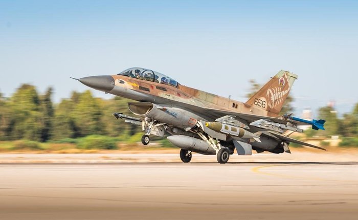 정밀타격을 위해 이륙하는 IDF 공군 소속 F-16D '바락' 전투기의 모습. <출처: IDF>