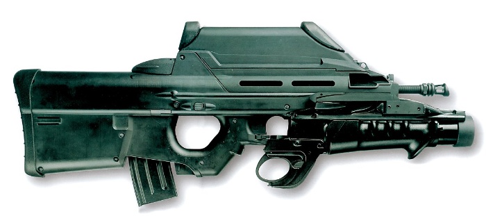 GL-1유탄발사기가 설치된 상태의 F2000. 유탄발사기가 장착된 상태에서도 매우 컴팩트한 것을 알 수 있다. <출처 : FNH>