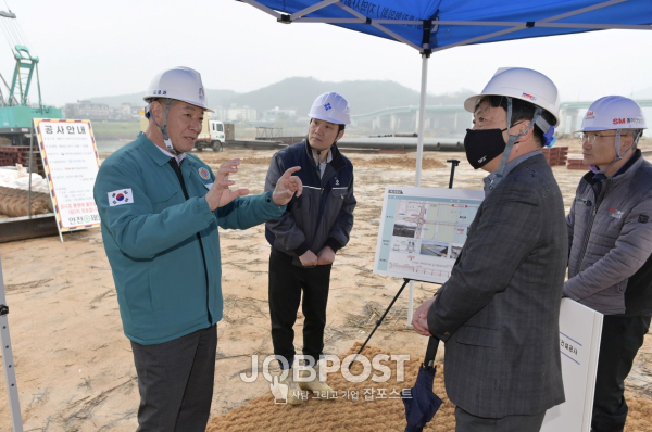 최원철 시장 제2금강교 건설 현장 방문 사진