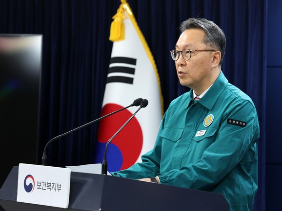 ▲ 박민수 중앙재난안전대책본부 제1총괄조정관이 27일 오전 서울 종로구 정부서울청사에서 의사 집단행동 중대본 브리핑을 하고 있다. 2024.03.27. 사진 뉴시스