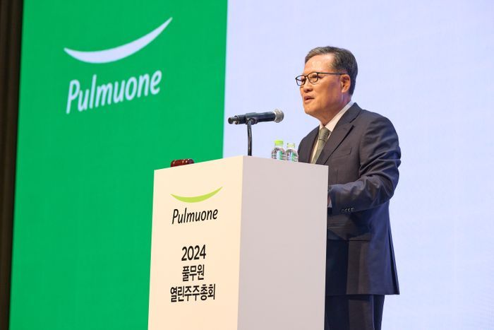 28일 서울 강남구 과학기술컨벤션 센터에서 개최된 ‘2024 열린 주주총회’에서 ㈜풀무원 이효율 대표가 주주들에게 인사말을 전하고 있다.ⓒ풀무원