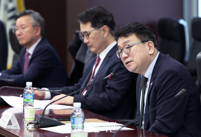 최남호 산업통상자원부 2차관이 지난 21일 서울 종로구 무역보험공사에서 열린 원전설비 수출 유망 프로젝트 점검회의에 참석해 인사말을 하고 있다.ⓒ뉴시스