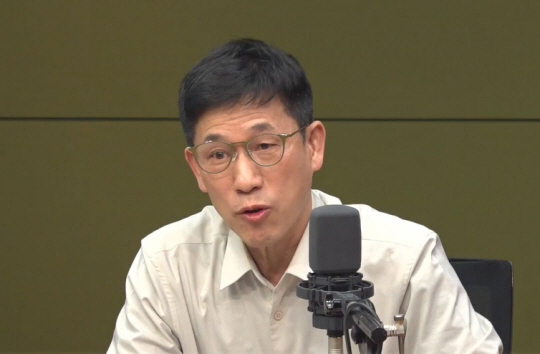 진중권 “바보 노무현이 탄생할 정당 아냐”…박용진 내친 민주당 저격