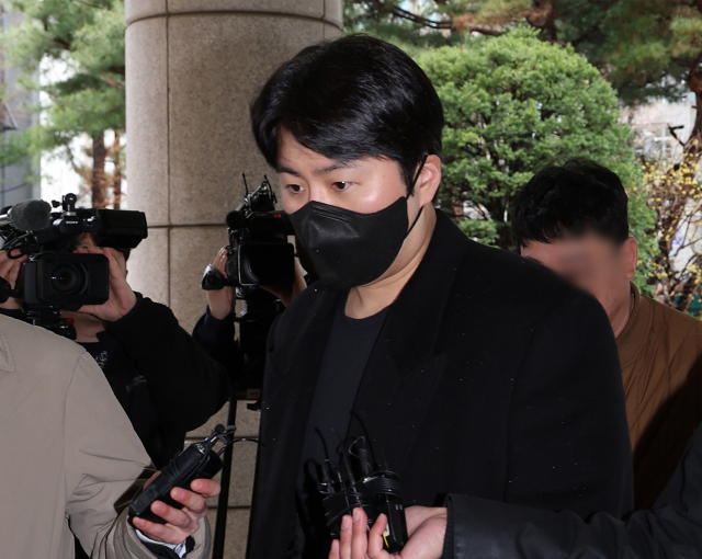 음주운전에 운전자 바꿔치기… 가수 이루, 항소심서도 집행유예