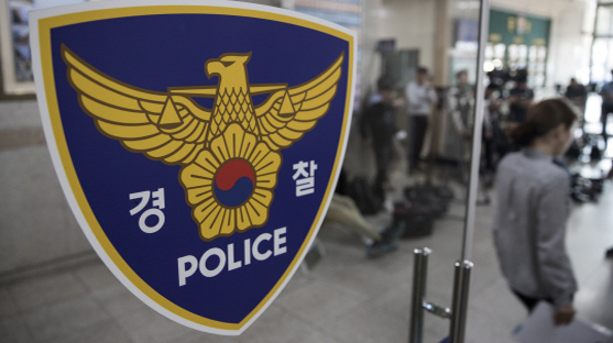 총선 투표소 불법 카메라 설치 범인은 유튜버 '선관위 조작 감시하려고'