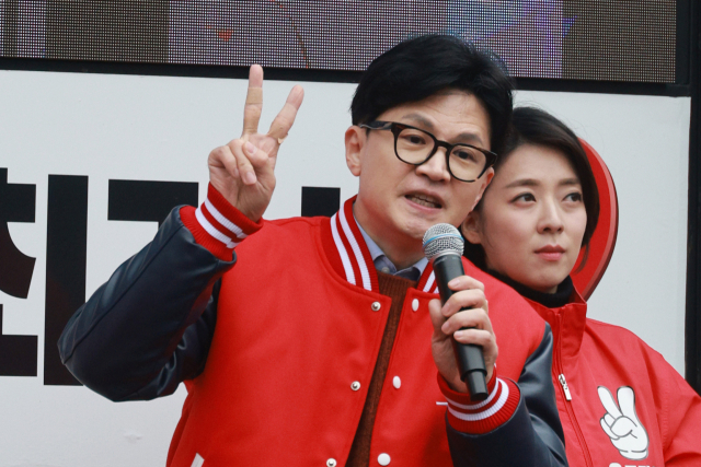 '野 200석 가지면 국가 체제 무너져'…與, 선거운동 첫 주말 수도권 총력전