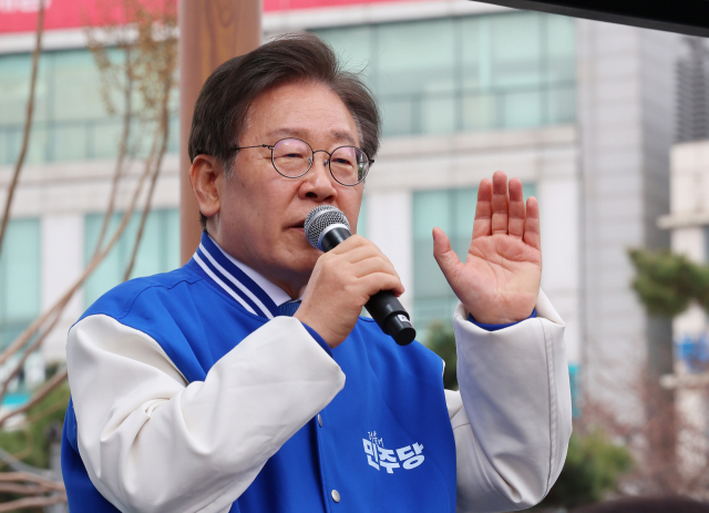 인천 찾은 이재명 근처 흉기 소지 20대, 경찰 조사 결과 '주방 알바'
