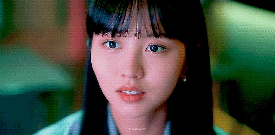 2년 간격으로 비교하니까 ㄹㅇ 쑥쑥 자란 배우 김소현.jpg | 인스티즈