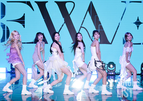 첫 번째 미니 앨범 'BE;WAVE' 쇼케이스에 참석한 BEWAVE(비웨이브) ©최은희 기자 oso0@slist.kr