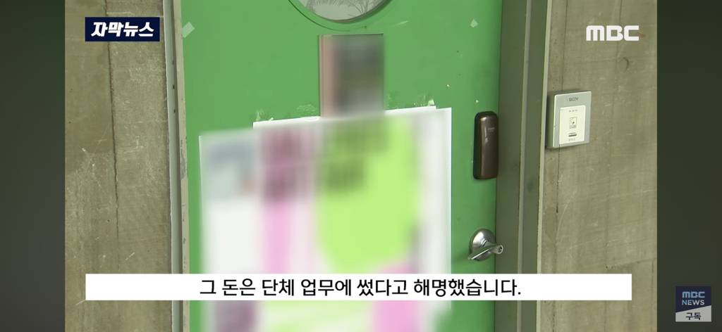 미술박람회에 나온 교수님 작품 