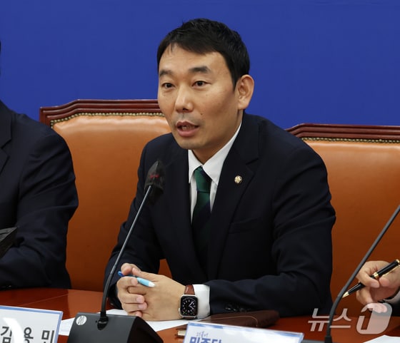 김용민 더불어민주당 정책수석부대표. © News1 송원영 기자