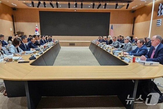 21일 서울 동대문구 한국국방연구원에서 제12차 한미 방위비분담특별협정(SMA) 체결을 위한 제2차 회의가 열리고 있다. (외교부 제공) 2024.5.21/뉴스1