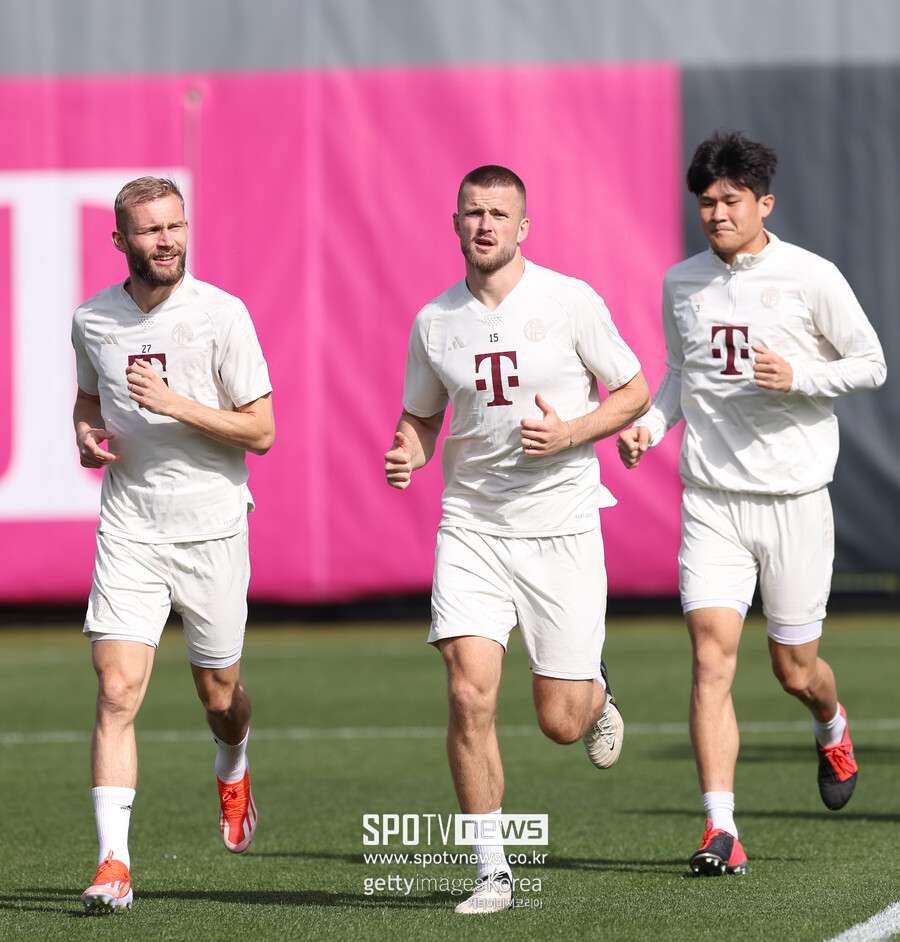 ▲ 바이에른 뮌헨 중앙 수비수 김민재가 후반기 벤치에 밀려 혹평을 당했다. 전반기 '카이저(황제)'라는 닉네임을 얻었던 것과 대조적이다. 유럽축구연맹(UEFA) 챔피언스리그 4강 1차전에서 2실점 빌미를 제공하며 전 유럽의 비판을 받았고 방출설까지 돌았는데 