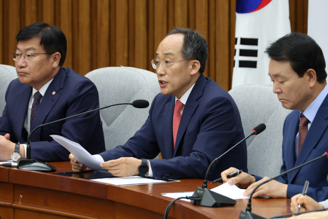 발언하는 추경호 원내대표<YONHAP NO-1400>