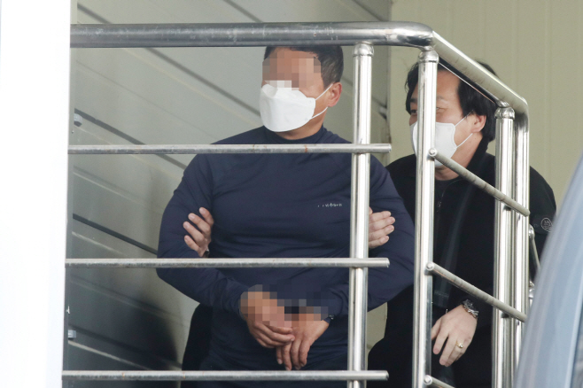대낮 법원 앞에서 유튜버 살해한 용의자 검거