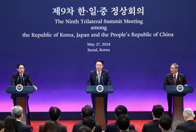 韓日中 정상회의 정례화…FTA협상도 재개