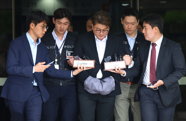 김호중 꾸짖은 판사…'똑같은 사람인데 매니저는 처벌받아도 괜찮나'