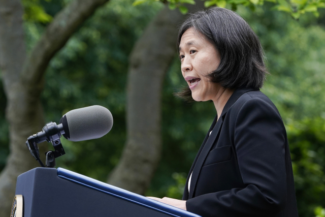 美, 200여 품목에 對中 관세 다시 부과…절반은 1년 면제