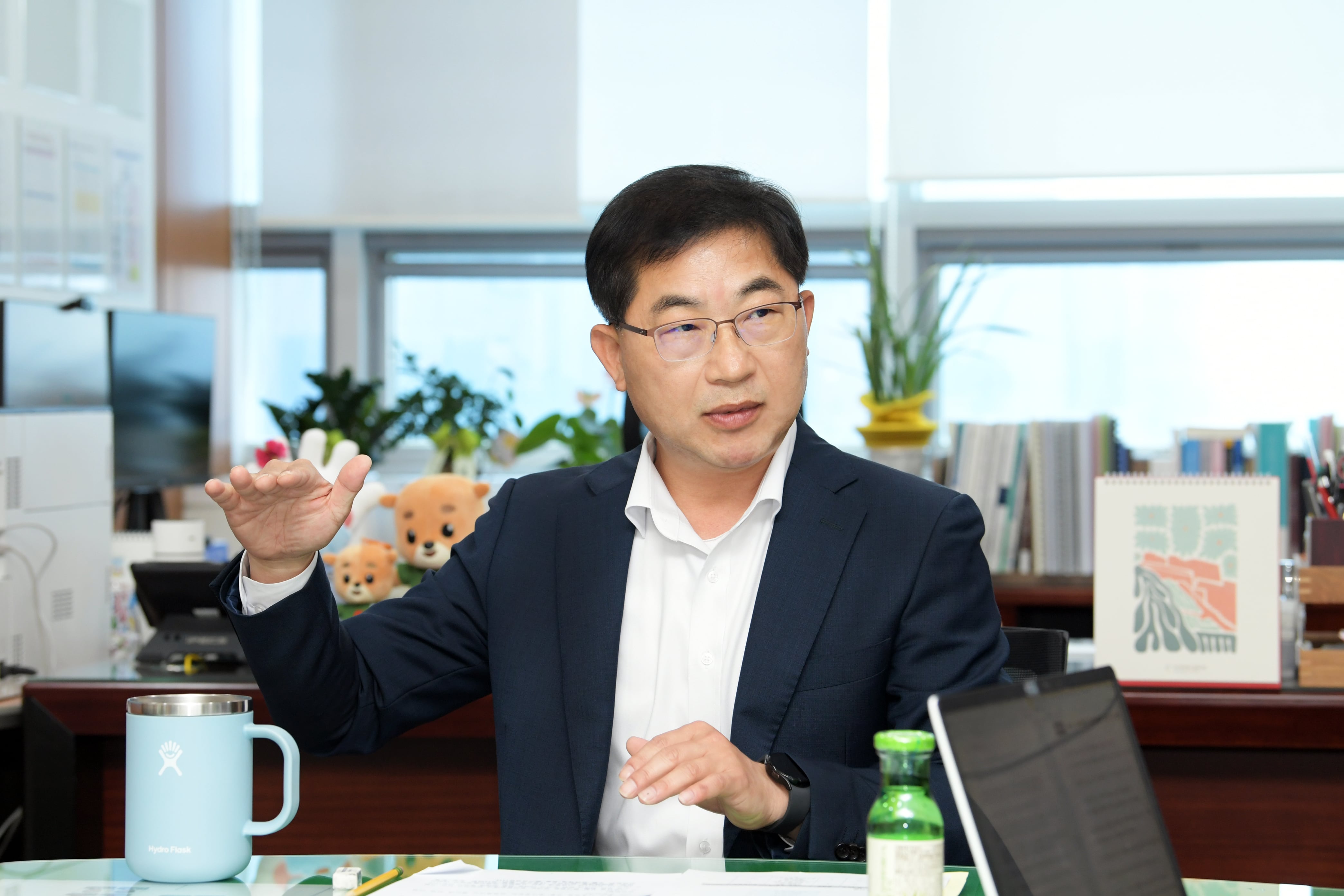 강백원 식품의약품안전처 수입식품안전정책국장이 지난 23일 조선비즈와 충북 청주 오송면 식약처에서 인터뷰하고 있다. /식약처 제공