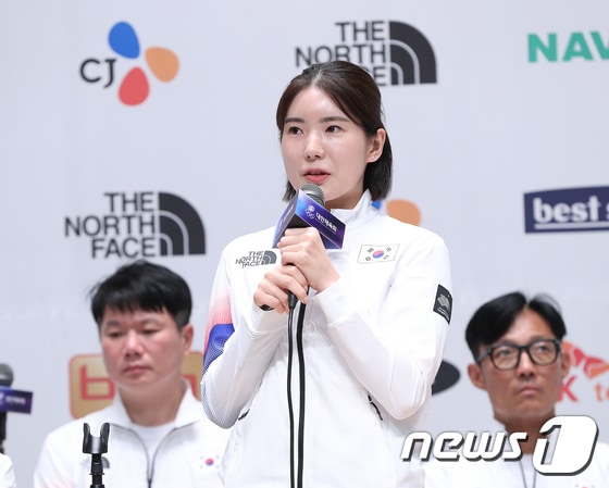 펜싱 여자 에페 에이스 송세라가 파리 올림픽에서 금메달에 도전한다. /뉴스1 DB © News1 신웅수 기자