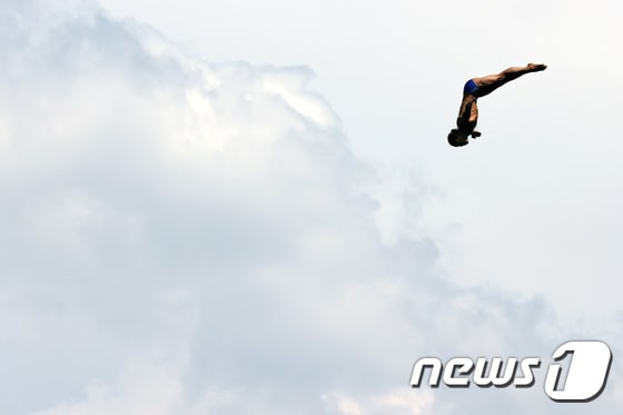 최병화가 스위스 오픈 하이다이빙서 개인 최고 기록을 경심했다.사진은 후쿠오카 세계선수권 당시 최병화. 2023.7.25/뉴스1 © News1 구윤성 기자