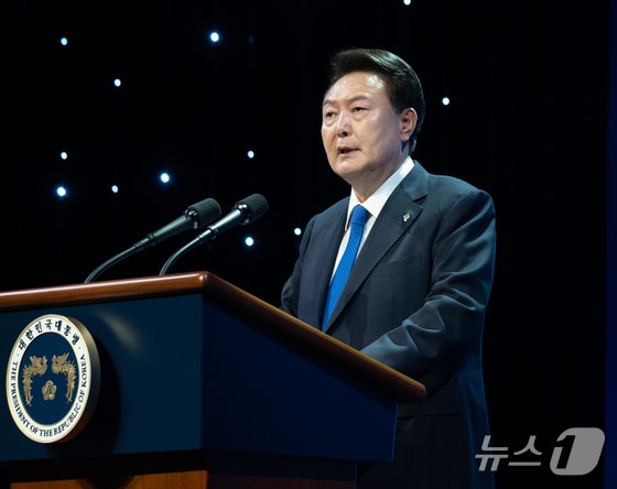 윤석열 대통령이 25일 대구 엑스코에서 열린 6·25전쟁 제74주년 행사에서 기념사를 하고 있다. (대통령실 제공) 2024.6.25/뉴스1 © News1 송원영 기자