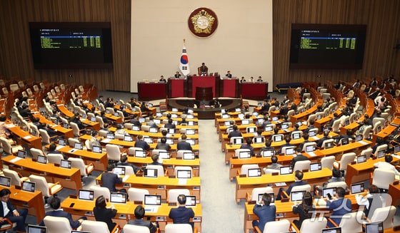 27일 오후 서울 여의도 국회에서 열린 제415회 국회(임시회) 제3차 본회의 모습. 2024.6.27/뉴스1 © News1 김민지 기자