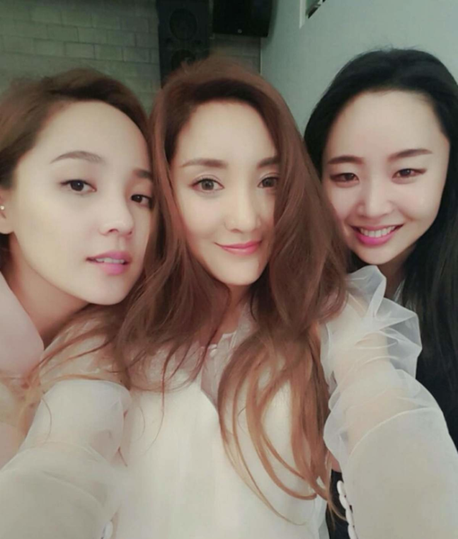 ▲ 유진, 바다, 민희진 어도어 대표(왼쪽부터). 출처| 민희진 인스타그램