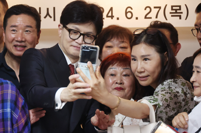 한동훈, 전당대회 앞두고 대구 공략<YONHAP NO-4764>