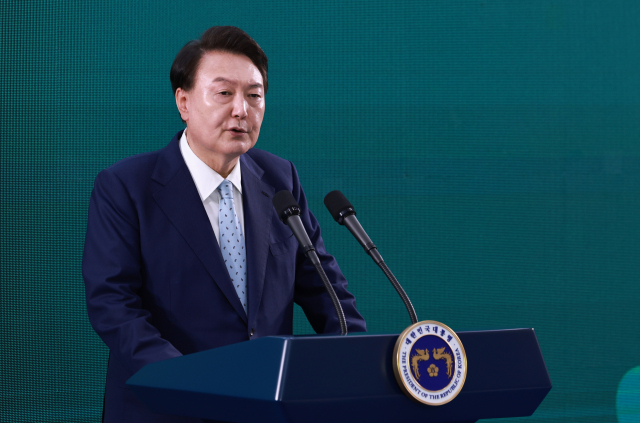 尹지지율 25%…'채상병 특검' 찬성 63% [갤럽]