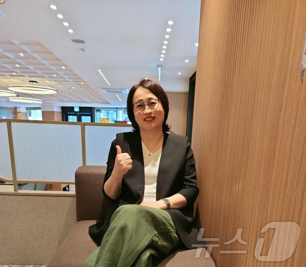  한국 여자핸드볼 대표팀에 애정어린 조언을 건넨 '우생순'의 주인공 오성옥(오성옥 제공)