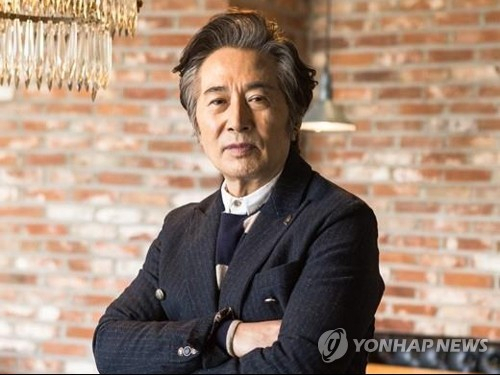 백윤식, 30세 연하 전 여친 상대 최종승소…'내밀한 사생활 언급 에세이 내용 일부삭제'
