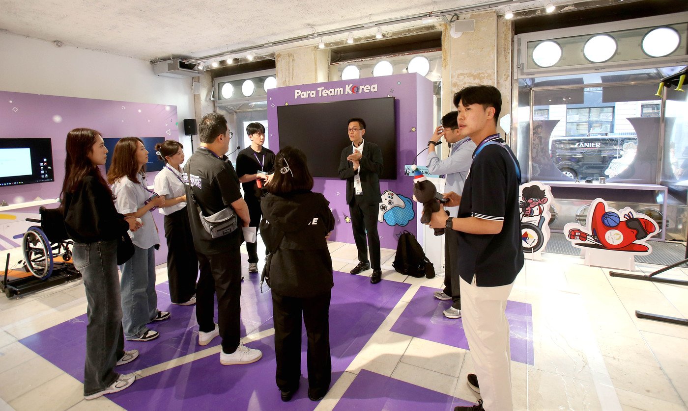   2024 파리 패럴림픽 파라 팀 코리아하우스가 프랑스 파리 마레 지구에 문을 열었다. (대한장애인체육회 제공)