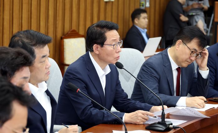 김상훈 국민의힘 정책위의장이 27일 국회에서 열린 원내대책회의에서 발언을 하고 있다. ⓒ뉴시스